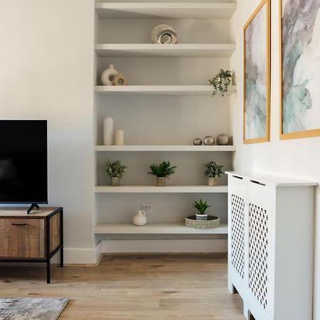 Апартаменти Stunning & Stylish 2 Bed Flat In West Лондон Екстер'єр фото