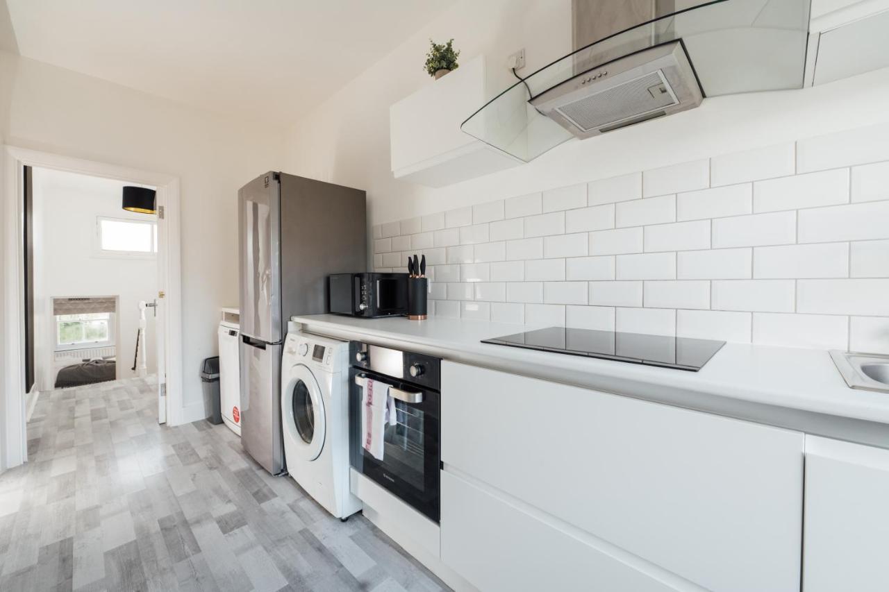 Апартаменти Stunning & Stylish 2 Bed Flat In West Лондон Екстер'єр фото