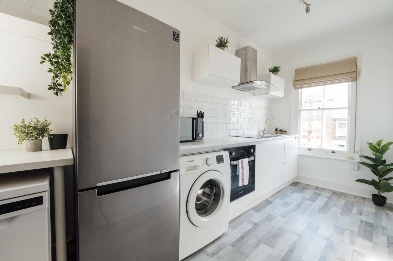 Апартаменти Stunning & Stylish 2 Bed Flat In West Лондон Екстер'єр фото